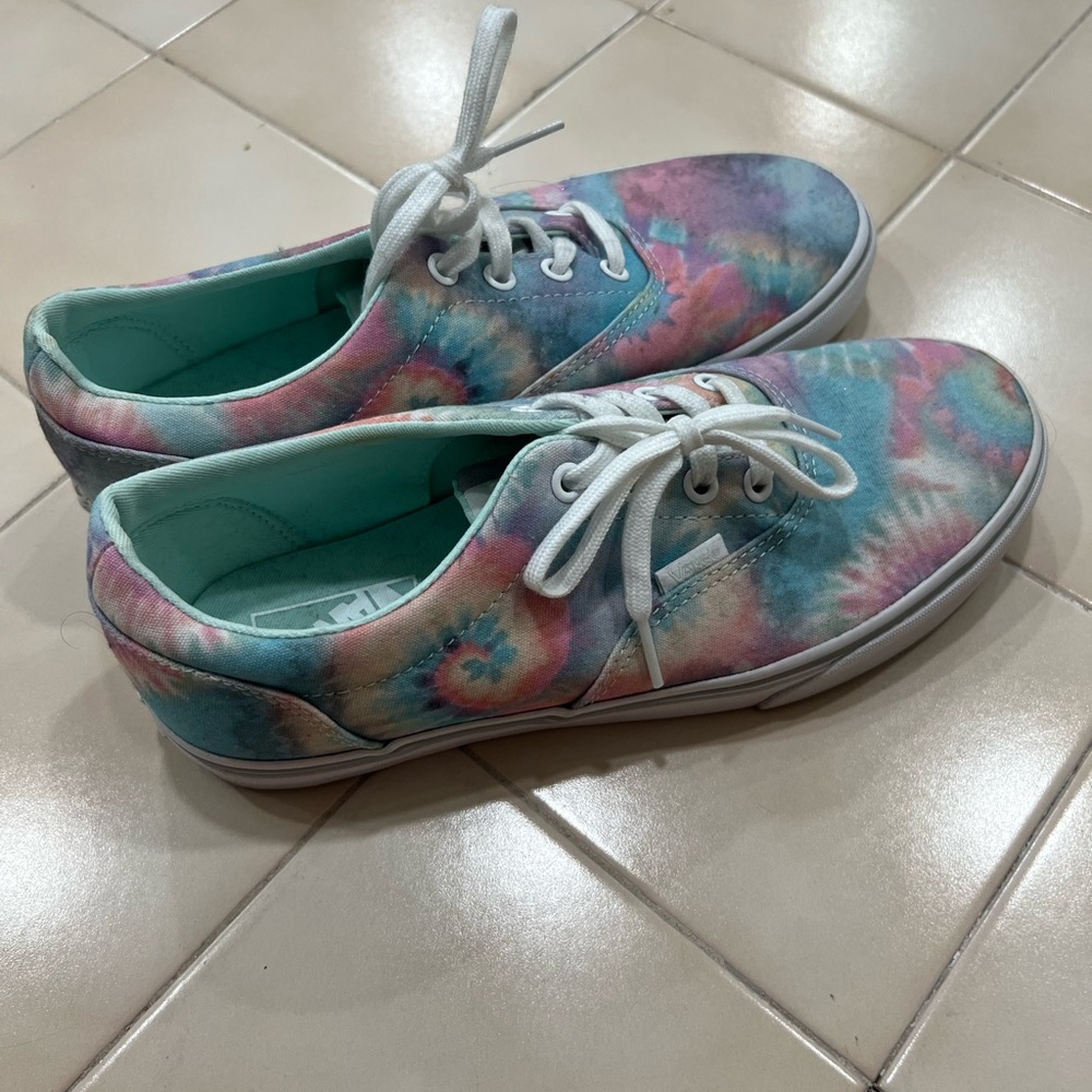 Vans shoes tie dye women’s size 9